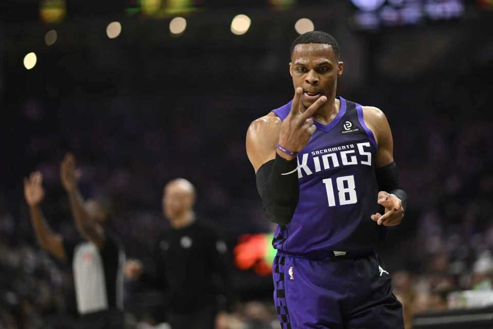 华体会真人-威少时隔7年26+6+6三分！国王灭奇才首次4连胜 小萨时隔27场复出