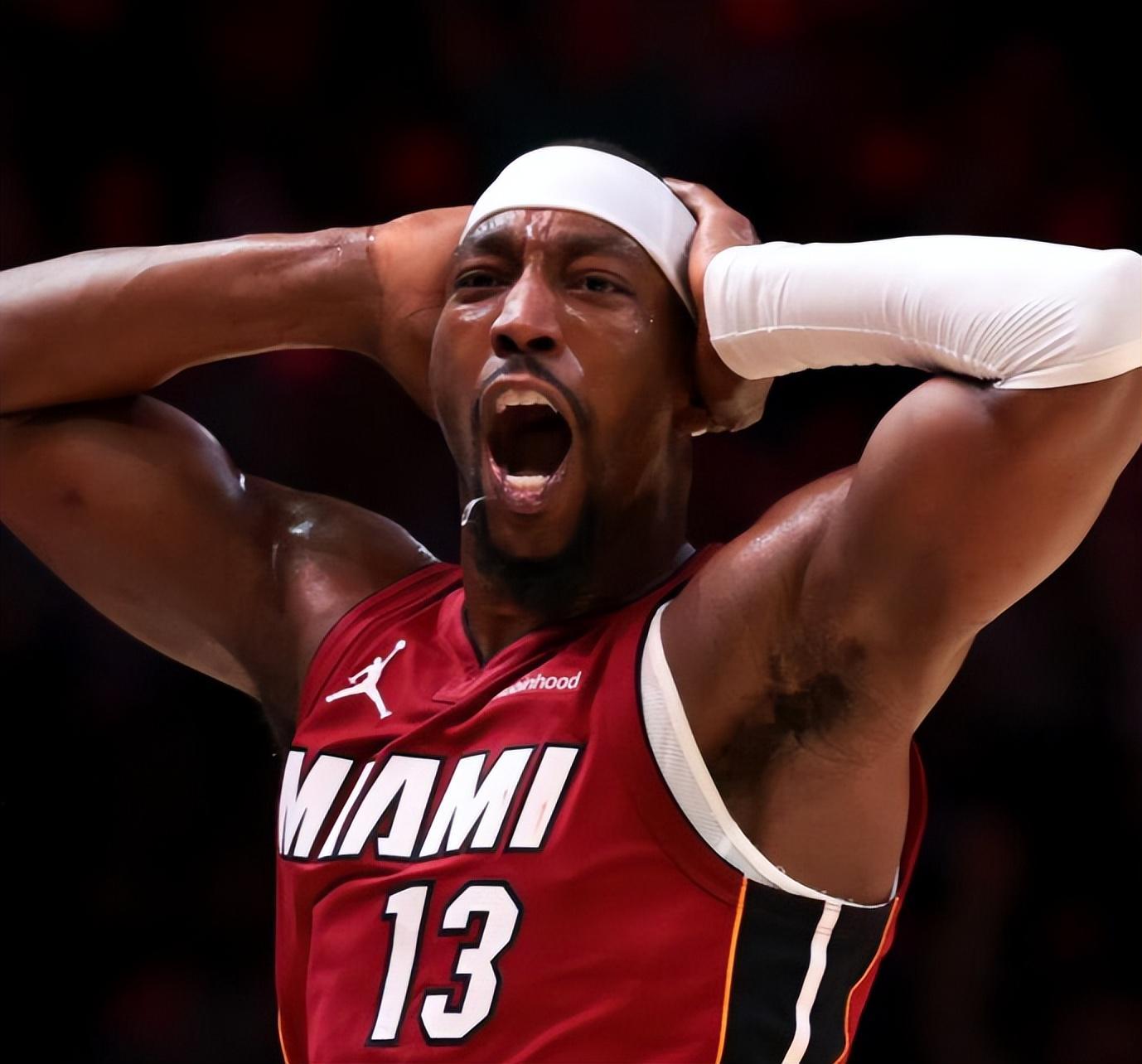 华体会真人体育娱乐-轰83+9超越科比！热巴一战创20项纪录惊为天人 抱头怒吼接受欢呼